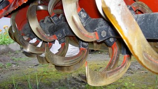 ロータリーの刃