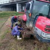 トラクターの修理