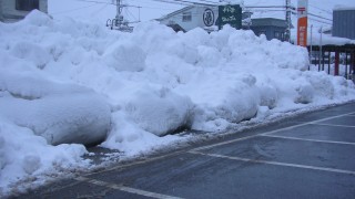 駐車場の雪