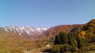 八海山に二回目の雪が降りました。