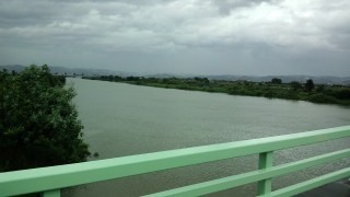 今朝の信濃川